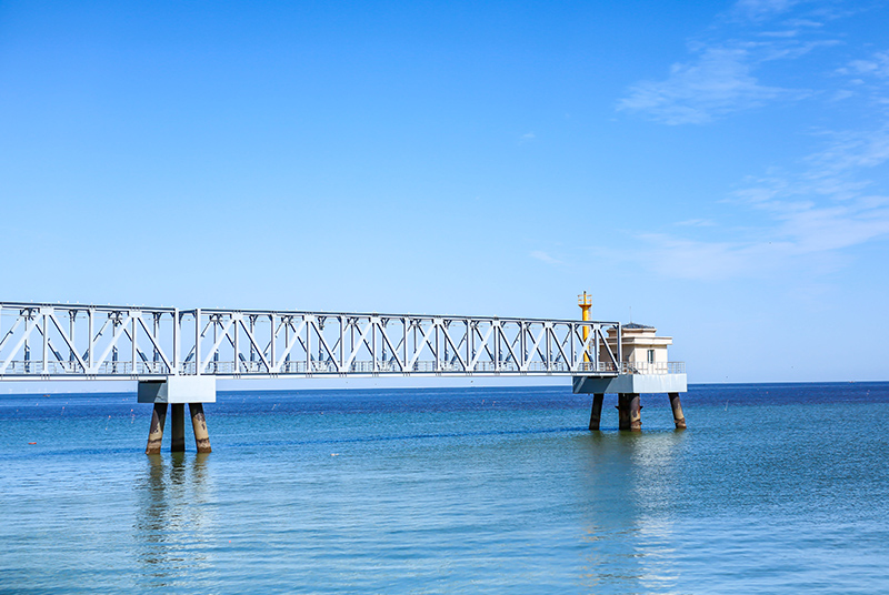 鋼結(jié)構(gòu)油漆廠家解析水性氟碳漆特點有哪些！